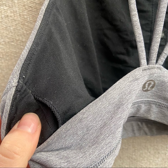 Lulu High-neck Sports Bra - Picture 3 of 3